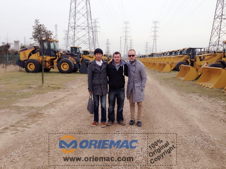 2015-01-31 Australia Clients Visited XCMG Factory For Road Rollers and Wheel Loaders_1_2