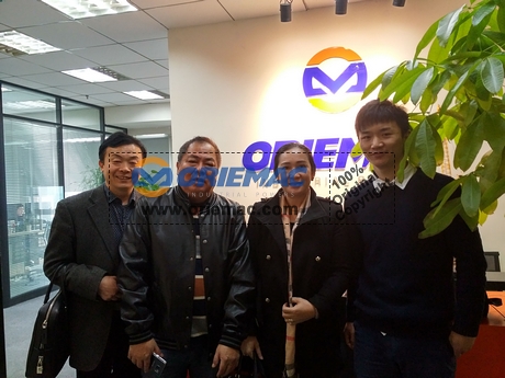 Philippines Customers Came to Visit Us for XCMG Asphalt Paver RP60_1
