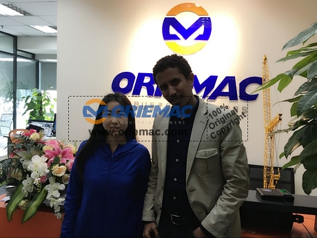 Ethiopia Customer Come to Visit Us for XCMG QY25K-II_2