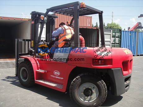 Algeria 2 CPCD50 & 2 CPD30 Forklift_3