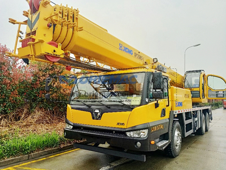 2020.3.31. Ukraine 2 QY25K5-I truck crane (4)