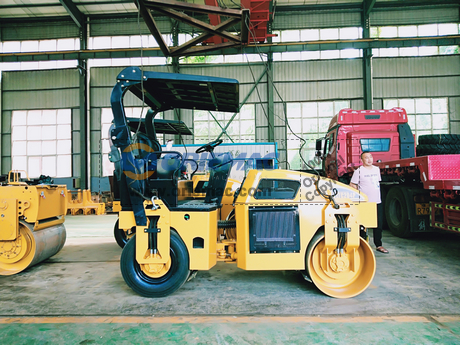 Philippines 2 LUTONG LTC204P Road Roller (3)