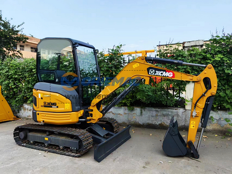 New Caledonia - 1 Unit XCMG Excavator XE135D & XE55GA & XE26U