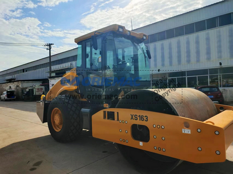 Algeria - 2 Units SEM SEM919 Motor Grader & 1 Unit XCMG XS163 Road Roller 