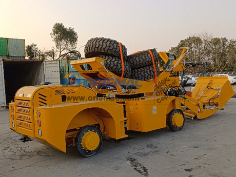 Zambia - 1 Unit LUTONG EX854 Farm Tractor & 1 Unit LUTONG LTS306H Road Roller