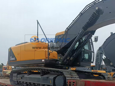 Algeria - 1 Unit HYUNDAIr HX220HD Crawler Excavator