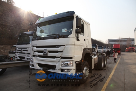 2014-12-08 Oriemac Colleagues Visited SINOTRUK Factory for Truck Cooperation_6