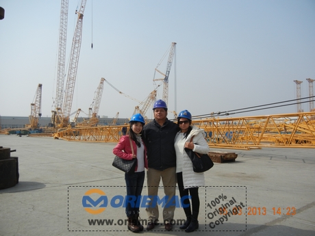 Peru Clients Visited XCMG Factory for Crawler Crane and Drilling Machine_1