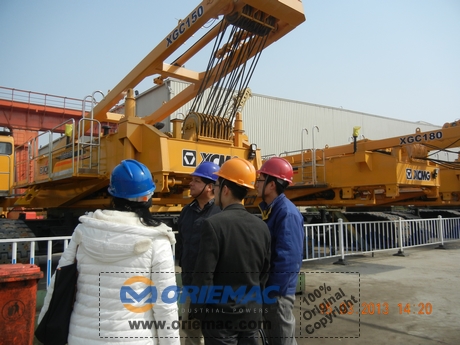 Peru Clients Visited XCMG Factory for Crawler Crane and Drilling Machine_2