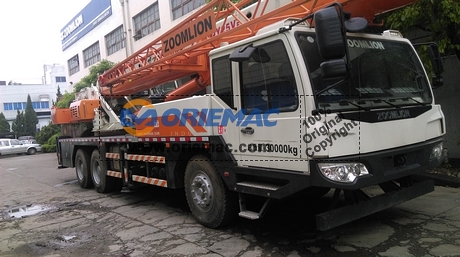 Ethiopia Client Come to Visit Us for ZOOMLION Truck Crane QY25V431_2