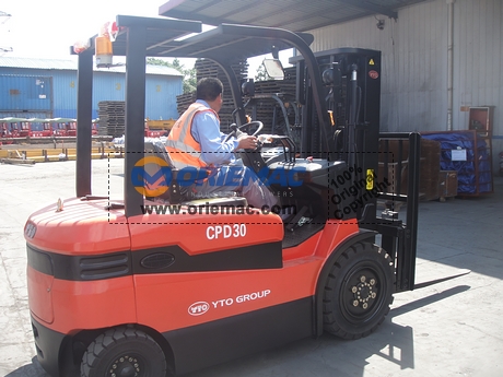 Algeria 2 CPCD50 & 2 CPD30 Forklift_2