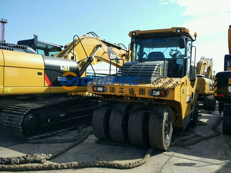 Algeria 2 XCMG Road Roller XP263_5