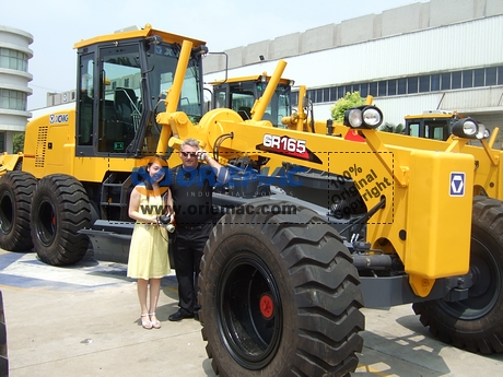 Australian Clients Visited Our XCMG Factory for Excavators_1