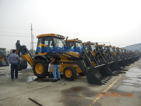 Brazilian Clients Visited Changlin Factory for Exavator & Grader_6