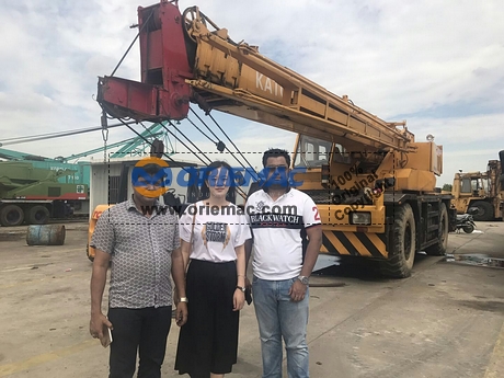 Bangladesh Customer Visit Shanghai for Used Excavator_1