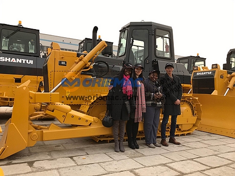 Congo Client Visited ORIEMAC And SHANTUI Factory_5