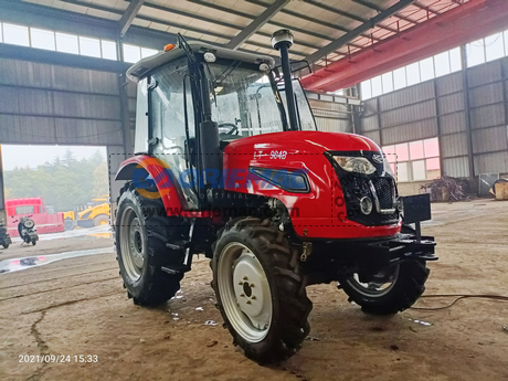 LUTONG 90HP Farm Tractor LT904B