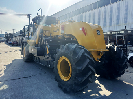 Uzbekistan - 1 Unit XCMG XLZ2103SIV Pavement Cold Recycling Machine