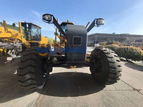 El Salvador - 2 Units XCMG GR2205T Motor Grader & Crawler Excavator El Salvador - 2 Units XCMG GR2205T Motor Grader & Crawler Excavator