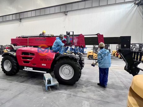 Argentina - 1 Unit LUTONG LTB804 & 8 Units LUTONG LTD1604-4 Farm Tractor