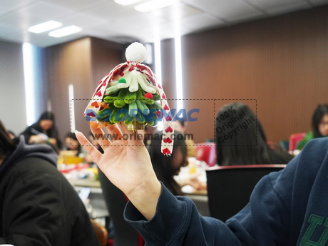 RICH LEGION Hosts Christmas-Themed Event