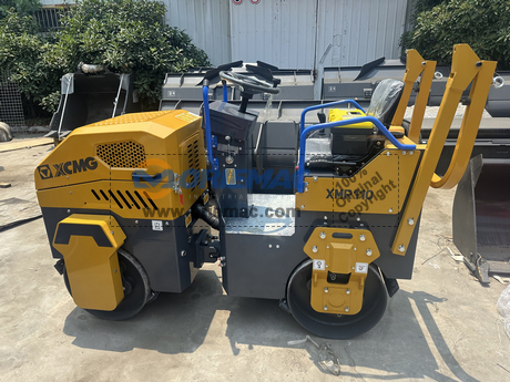 Mexico - 1 Unit XCMG Backhoe Loader XC870K & XMR110 Light Weight Compactor