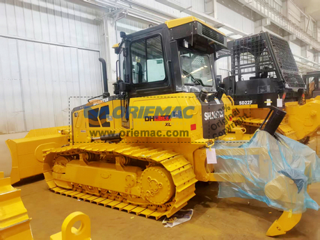 Romania - 1 Unit SHANTUI DH13-B3 XL Bulldozer