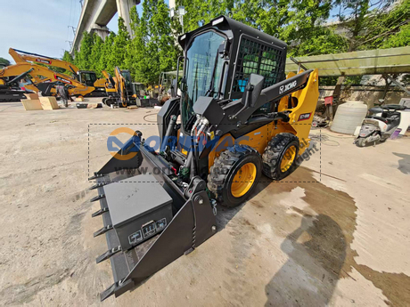 Canada - 1 Unit XCMG XC7-SR08 Skid Steer Loader