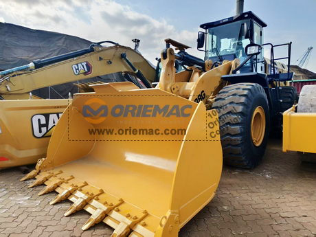 Nigeria - 1 Unit SEM 688G Wheel Loader