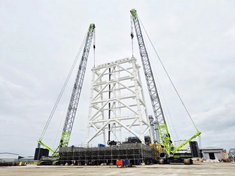 ZOOMLION ZCC7200E5 Serves South Korean Shipyard