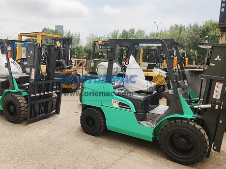 Peru - 2 Units MITSUBISHI FG30PT Forklift